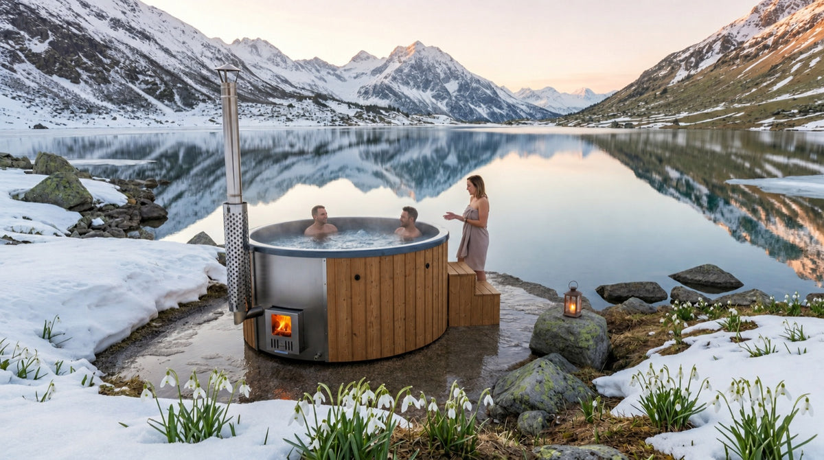 Ein warmer Hot Tub mit Blick auf eine verschneite Berglandschaft